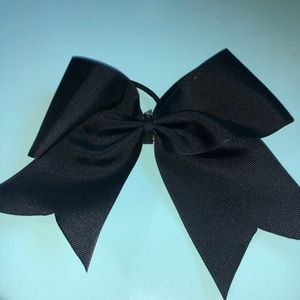 Cheer bow